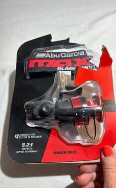 Abu Garcia Black Max BMAX3000 Spinning Reel